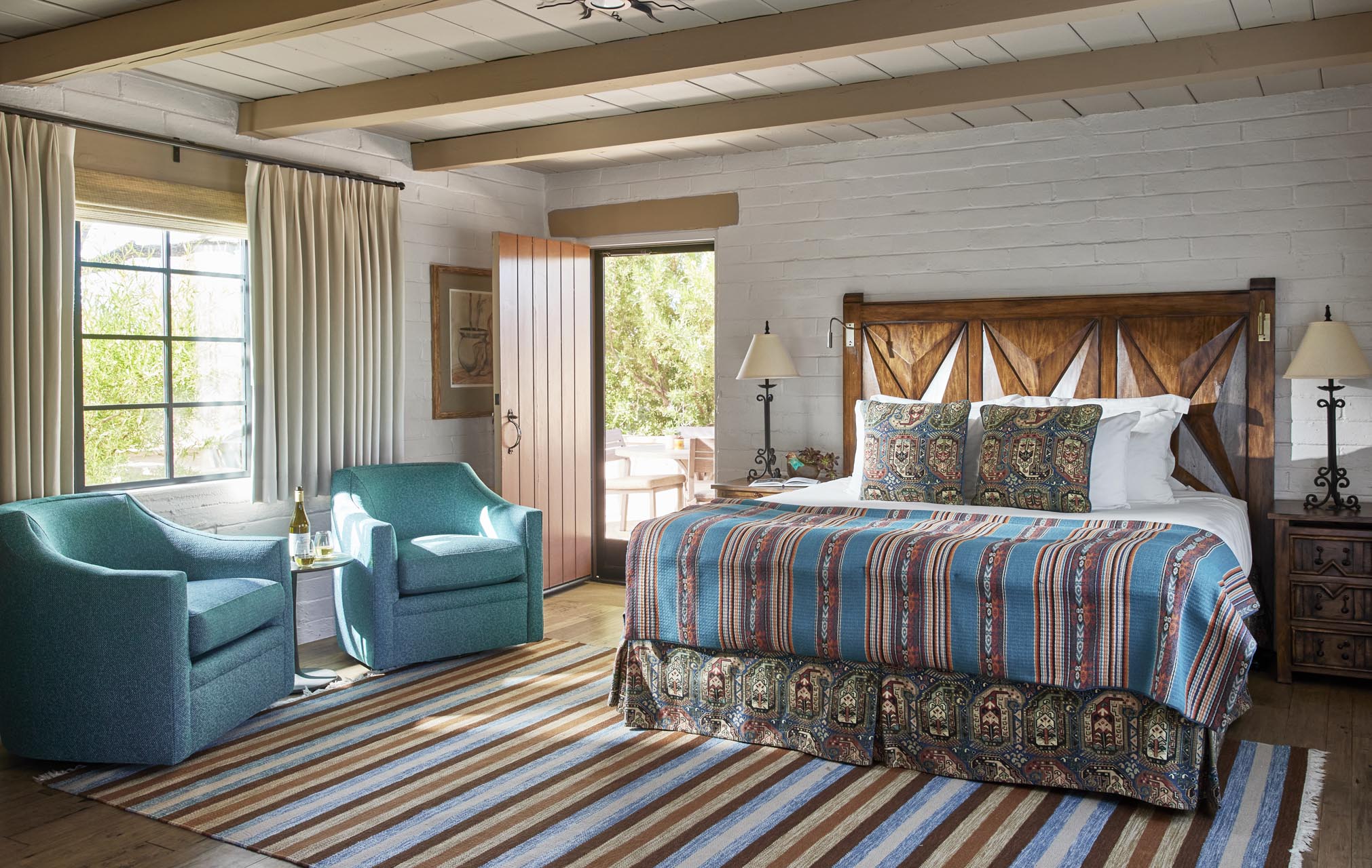 Guest bedroom with one king bed