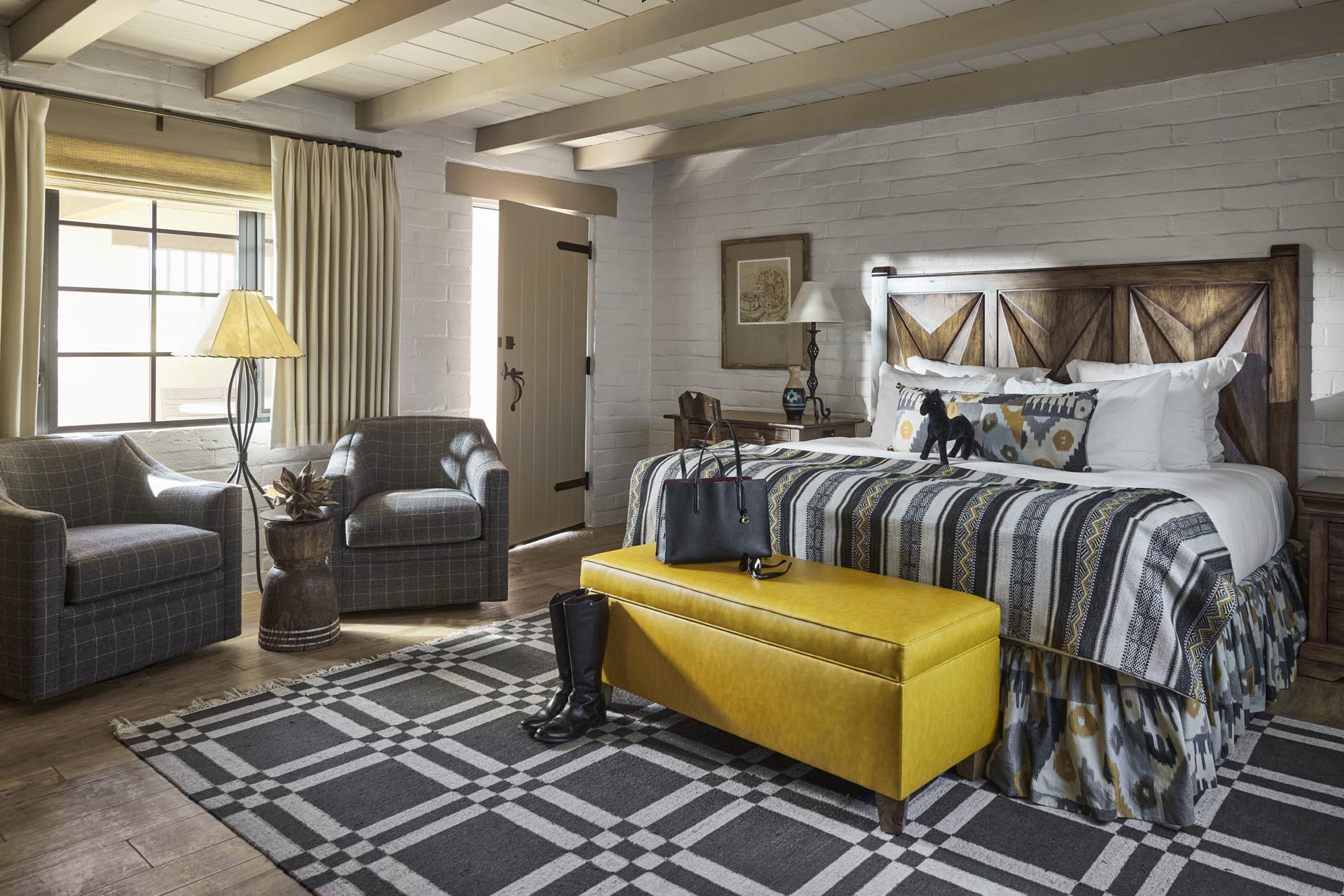 Guest bedroom with one king bed